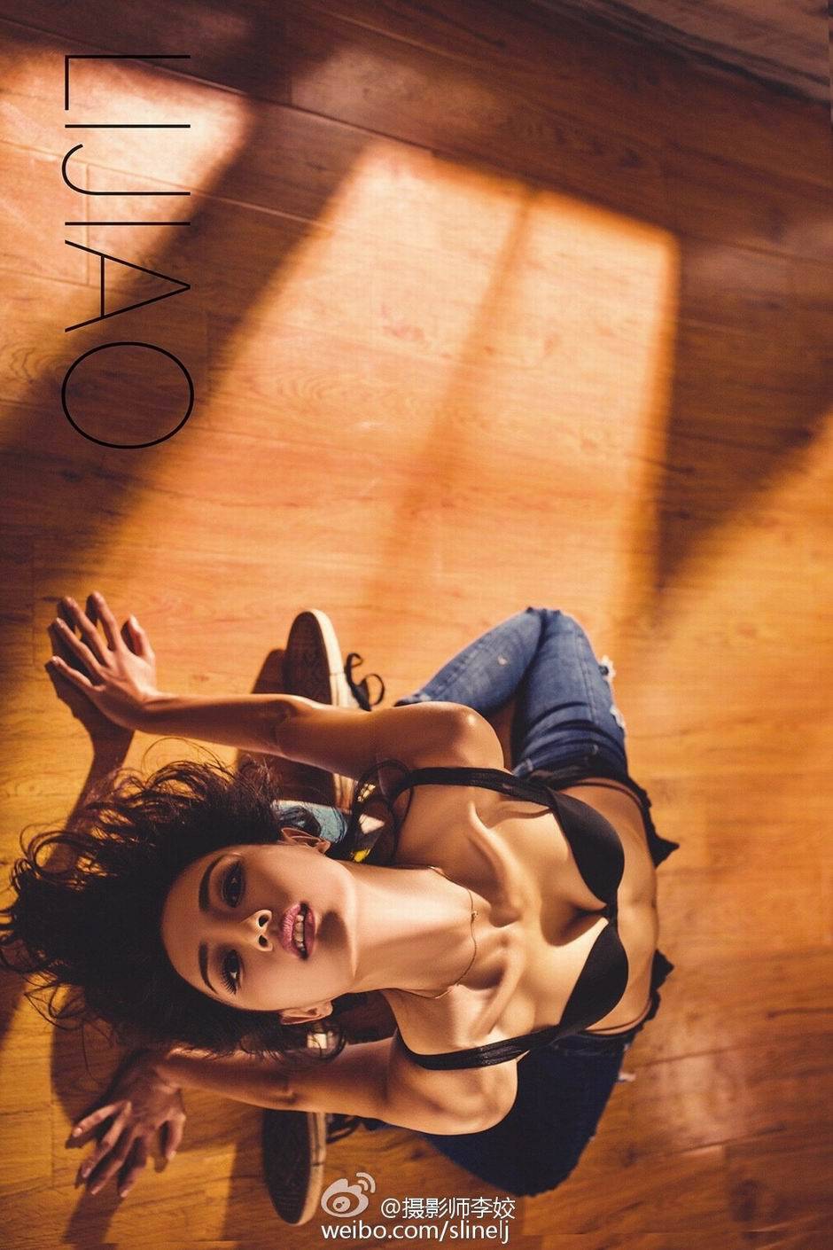 美腿女神冯馨瑶性感写真合集