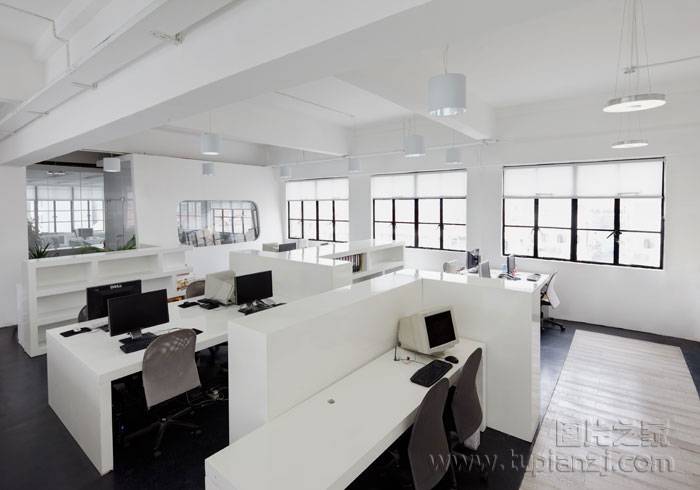 现代简约创意十足的办公室装修效果图