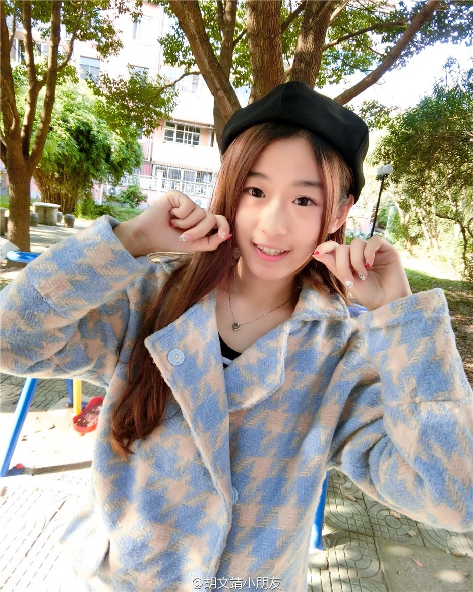 清纯学生妹胡文靖微博高清照片