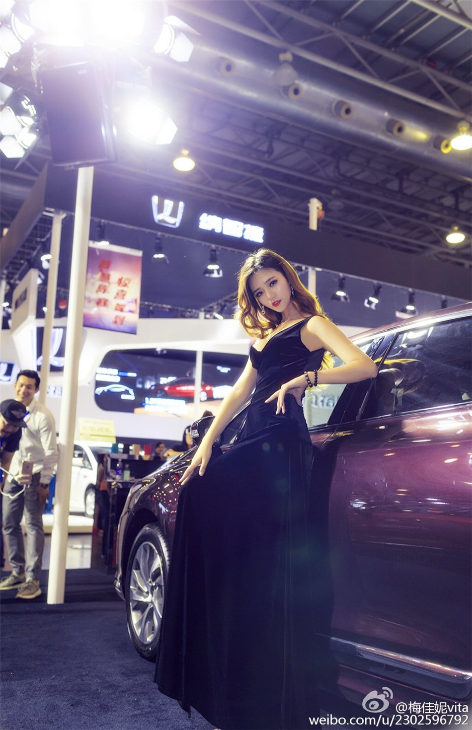 网络红人美女梅佳妮vita微博自拍照