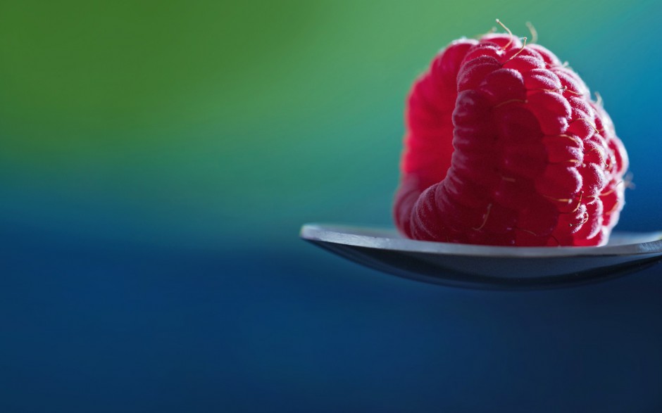 酸甜适中的诱人树莓桌面壁纸