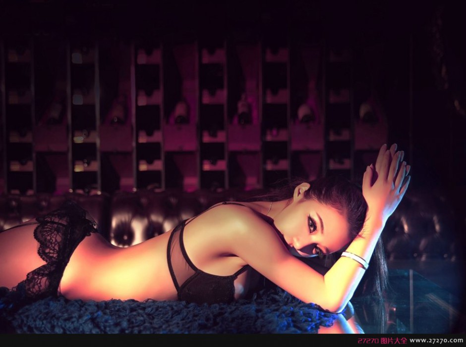 性感身材火辣游戏圣诞美眉引宅男鼻血COS