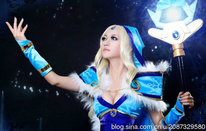 《DotA2》惊艳女玩家冰女