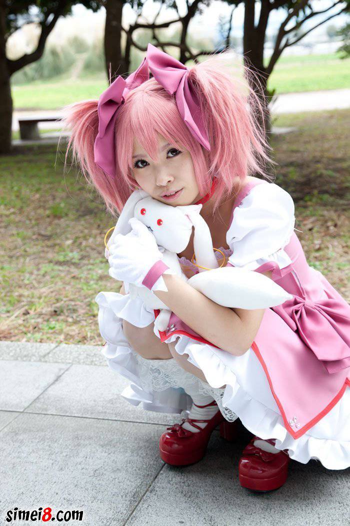 甜美可人的cos二次元公主图片