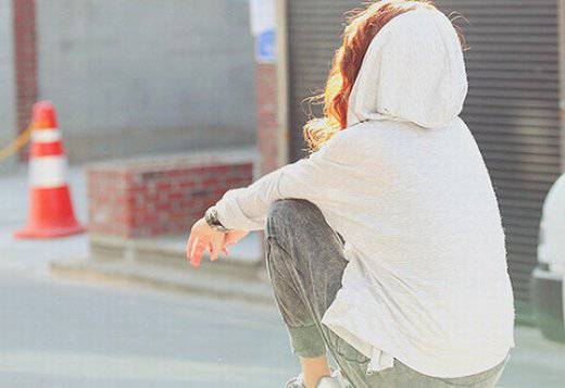 非主流美女伤感背影生活照