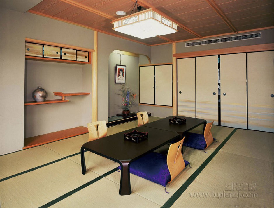 卧室日式古典榻榻米装修效果图