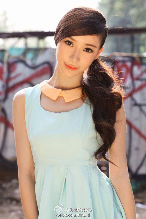 北影校花倪慕斯的漂亮生活照