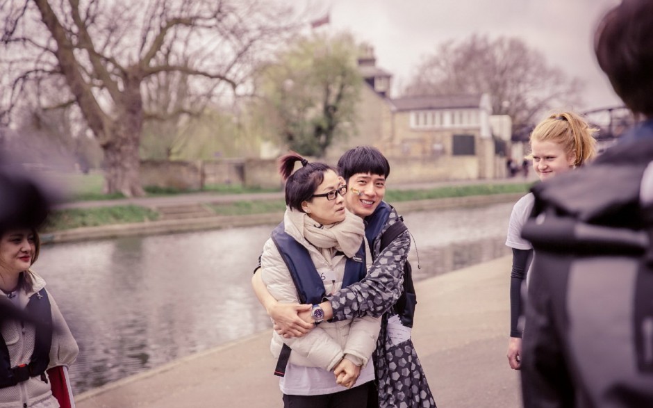 qq花儿与少年桌面壁纸