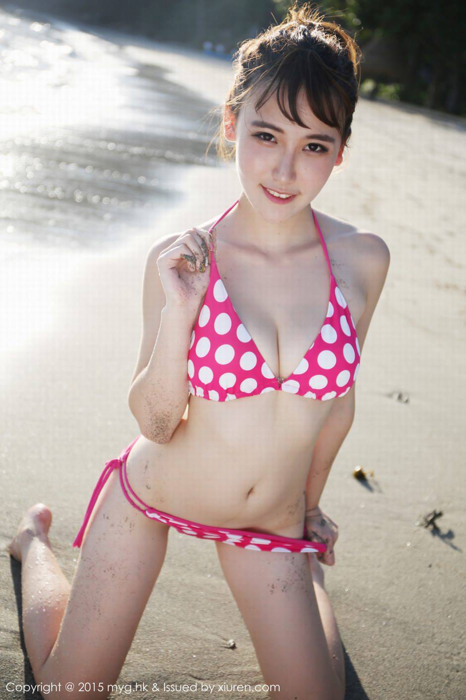 美媛馆熊吖BOBO海边清凉唯美比基尼写真