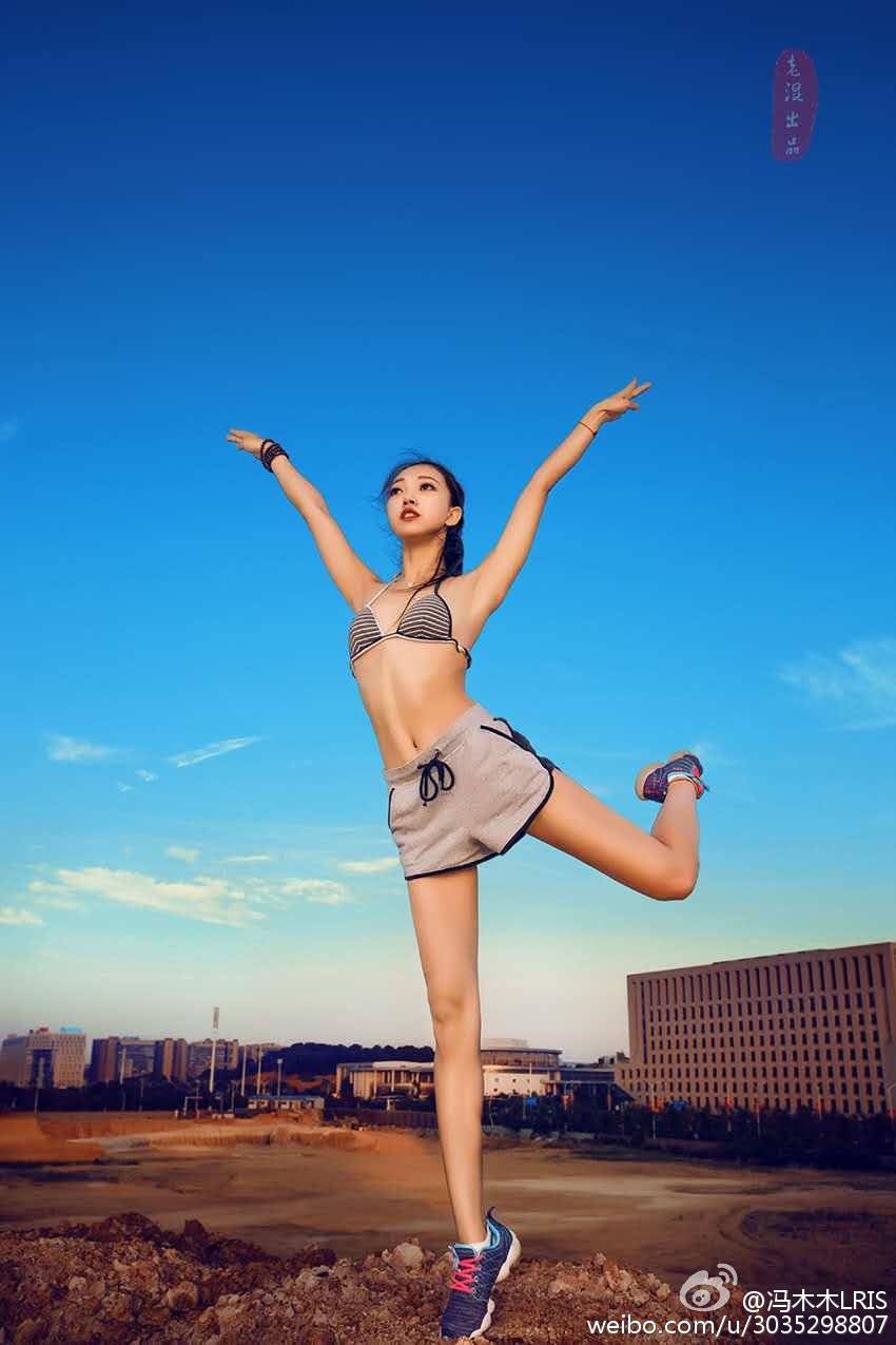 模特冯木木LRIS大尺度私房写真照