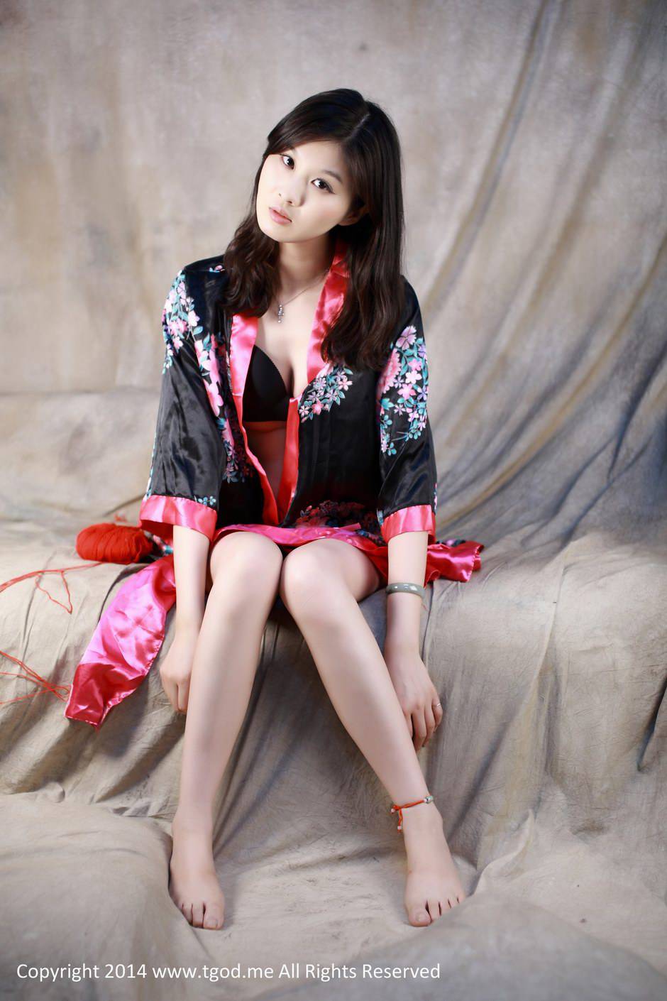 超美貌的现役空姐槿馨极致诱惑私房照