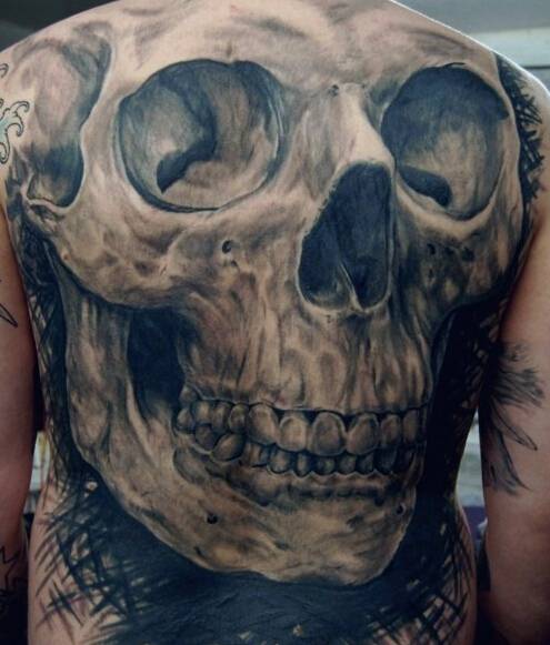酷炫骷髅满背纹身图案