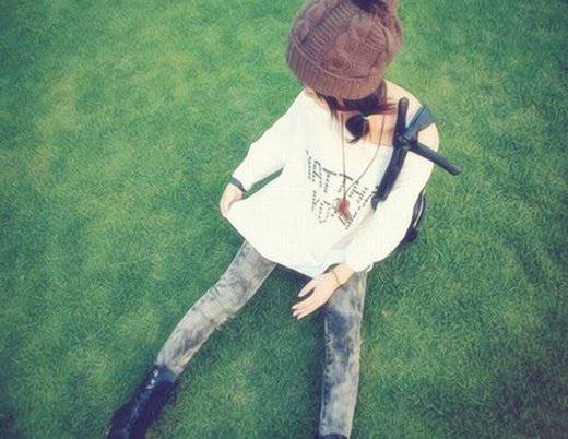 女生图片清新淡雅伤感意境素材