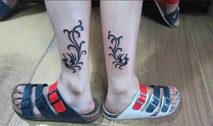 个性腿部情侣纹身图案