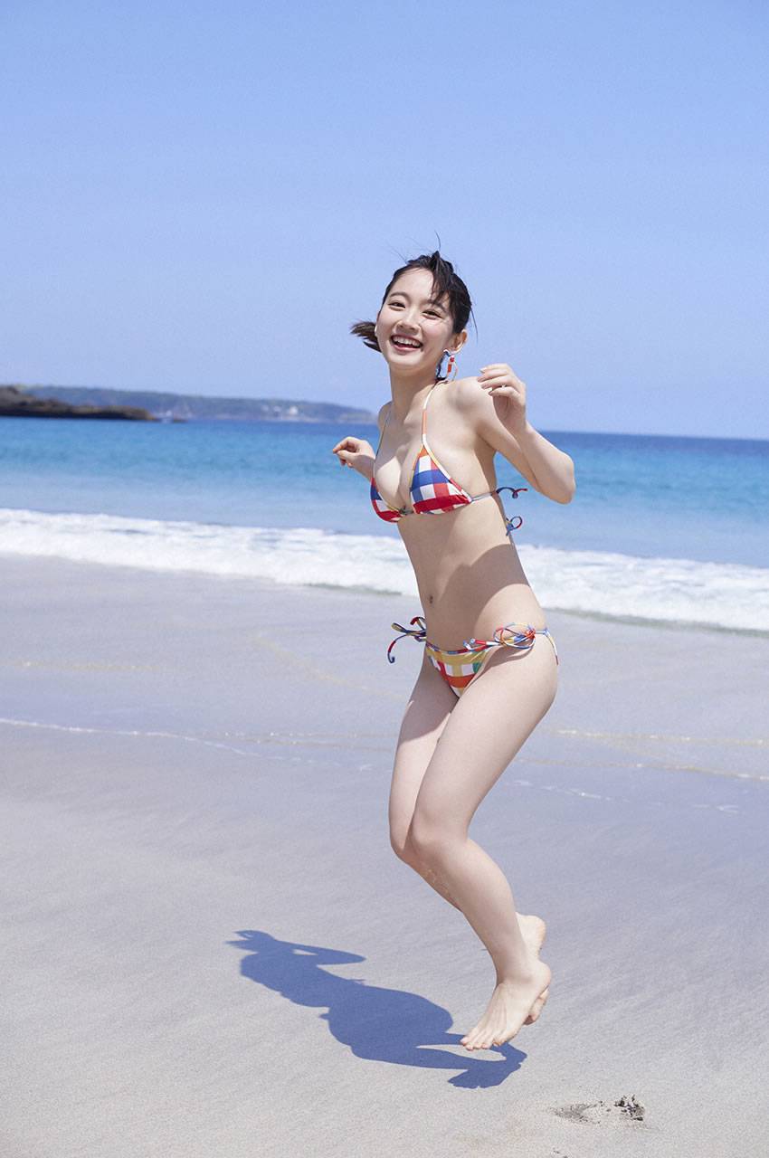 日本性感美女吉冈里帆湿身戏水写真大片