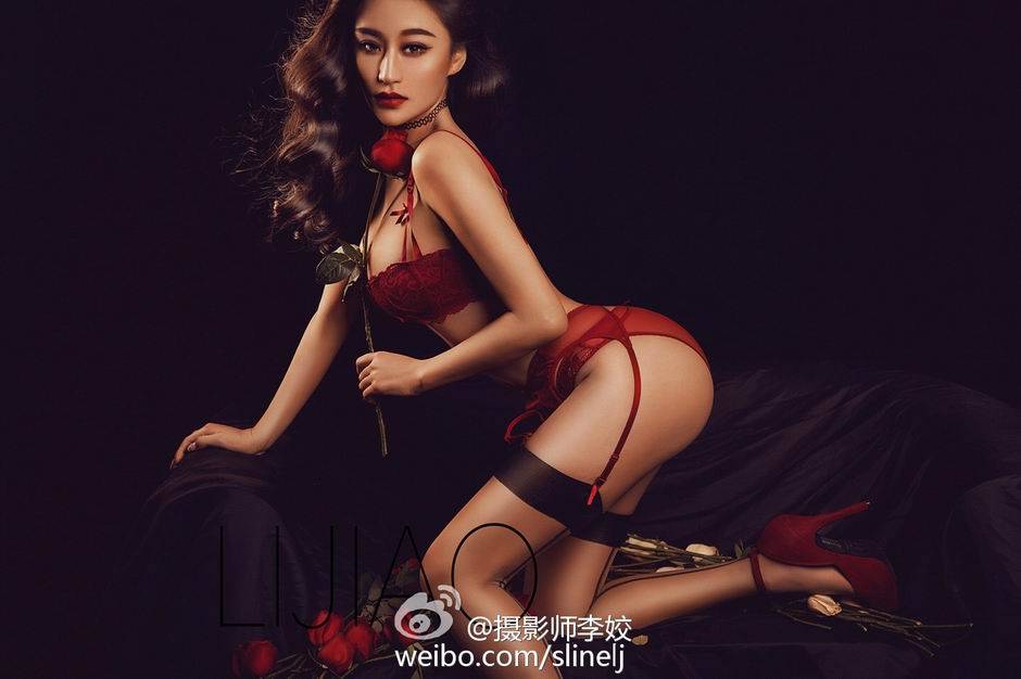 模特韩昕怡性感妩媚诱惑写真合集