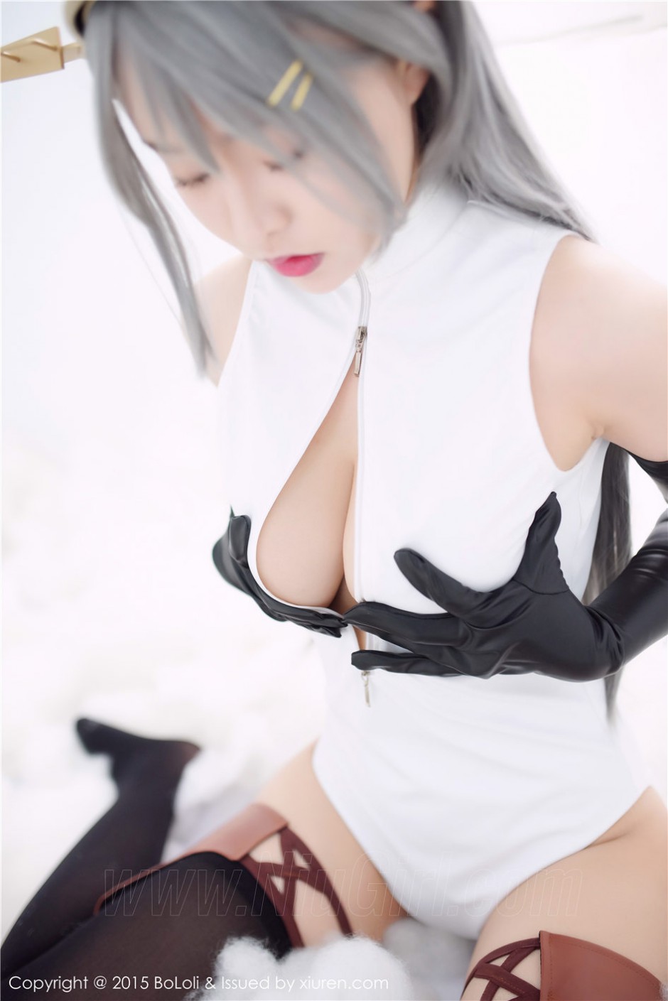 爆乳美女柳侑绮诱惑高清cosplay图片