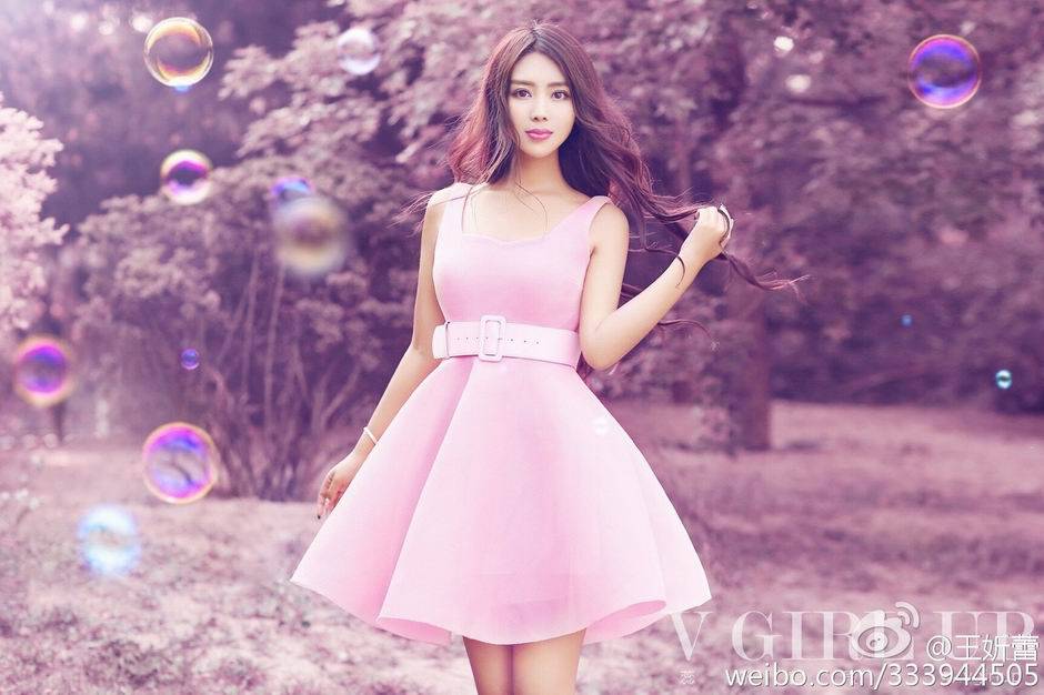 宅男女神王妡蕾妩媚诱惑写真