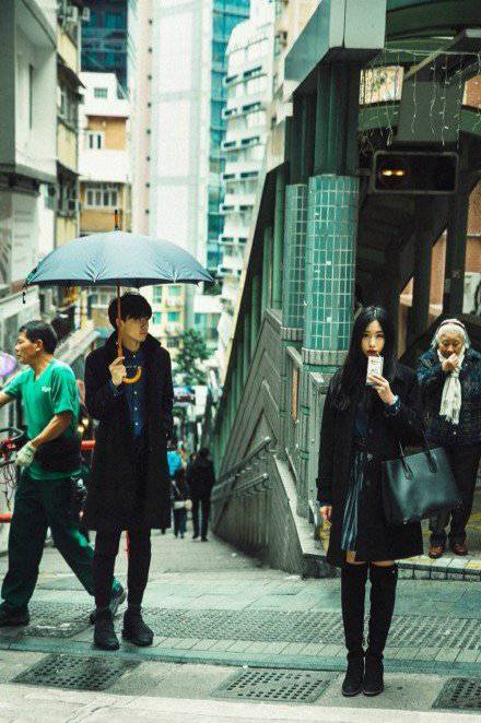 伤感唯美意境长发女生图