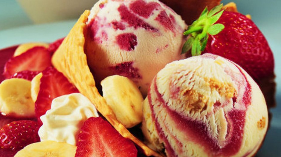 夏日美味水果冰淇淋高清壁纸