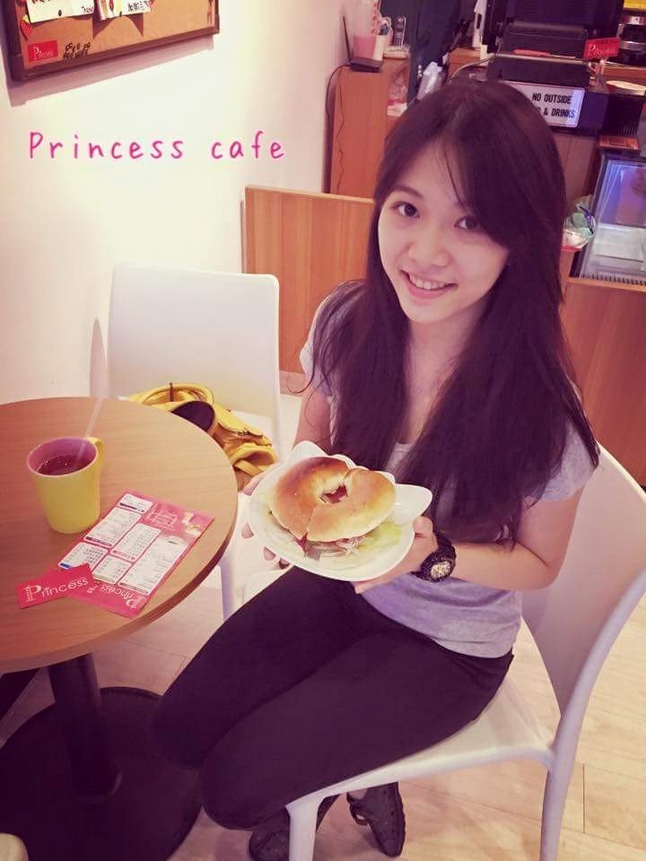 台湾最美健身女神杨玓伦图片