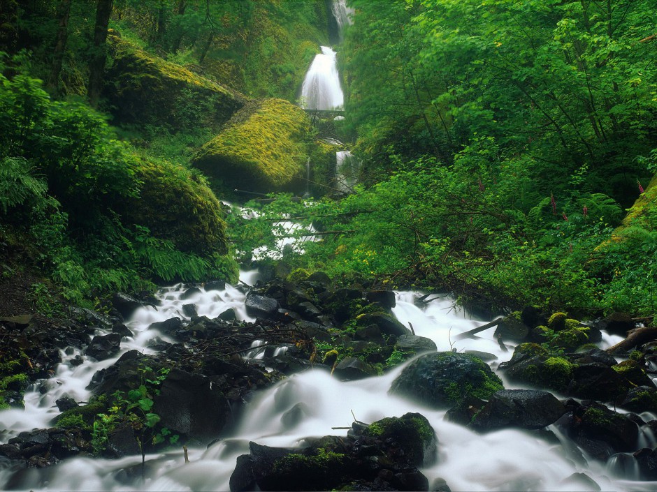 唯美桌面壁纸-震撼的瀑布溪石风景