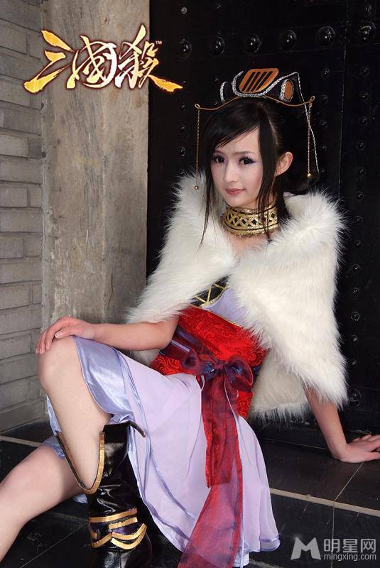 “小杨幂”陈丹婷代言三国杀cosplay唯美写真