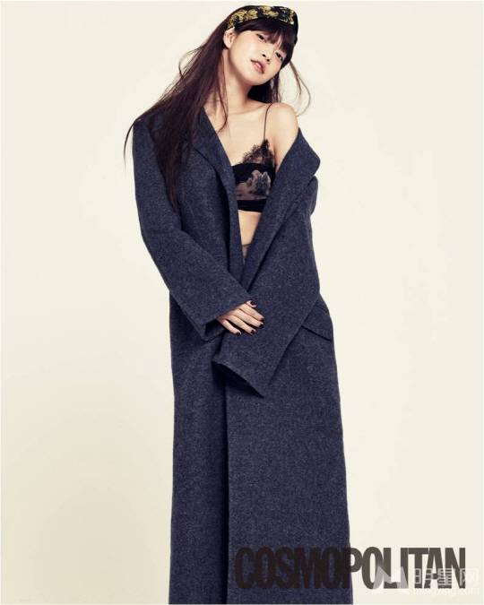 申敏儿性感妩媚画报写真