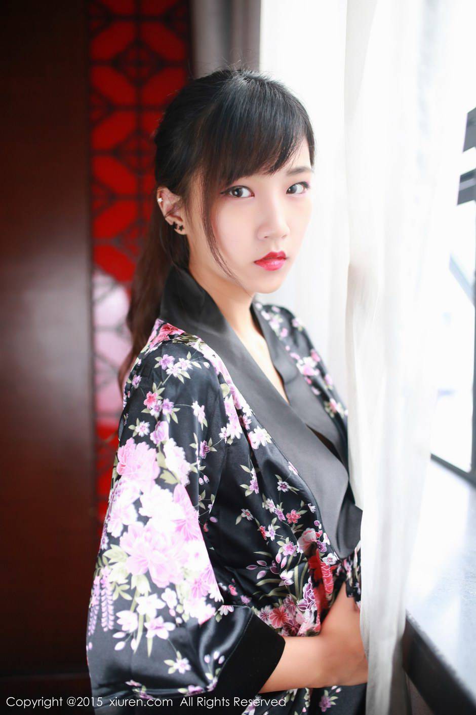 秀人网清纯女孩徐畅甜美迷人写真照