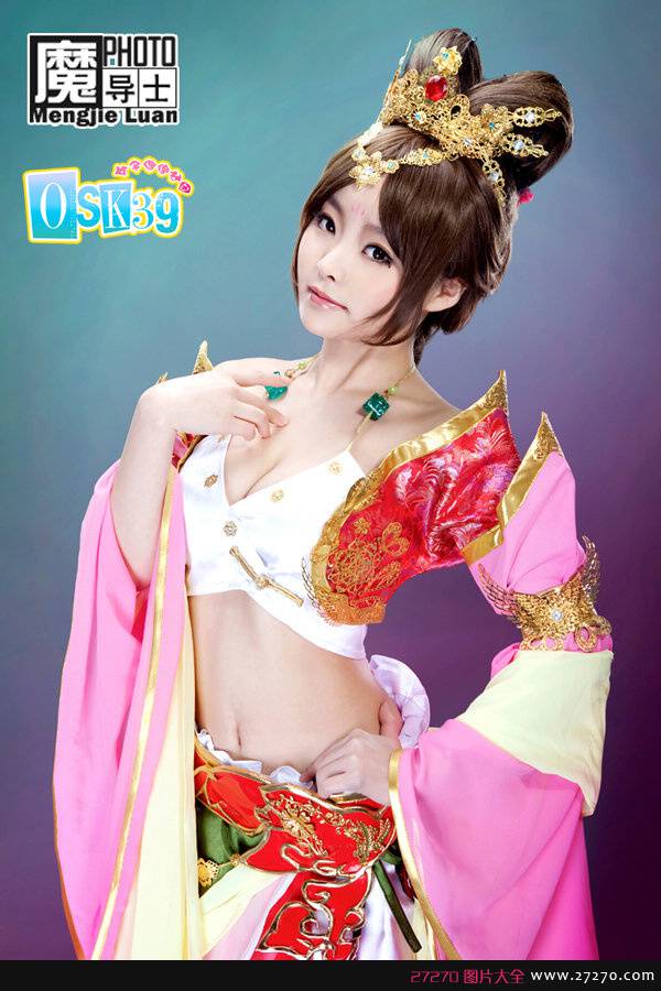 性感可爱萝莉演绎清纯服装美女COS