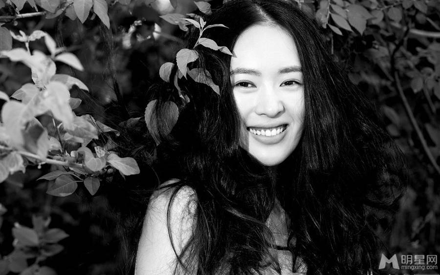 女演员童谣优雅气质写真图片