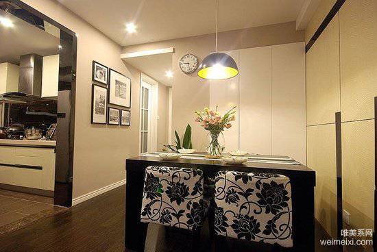 160平三居室温馨简约装修效果图时尚舒适