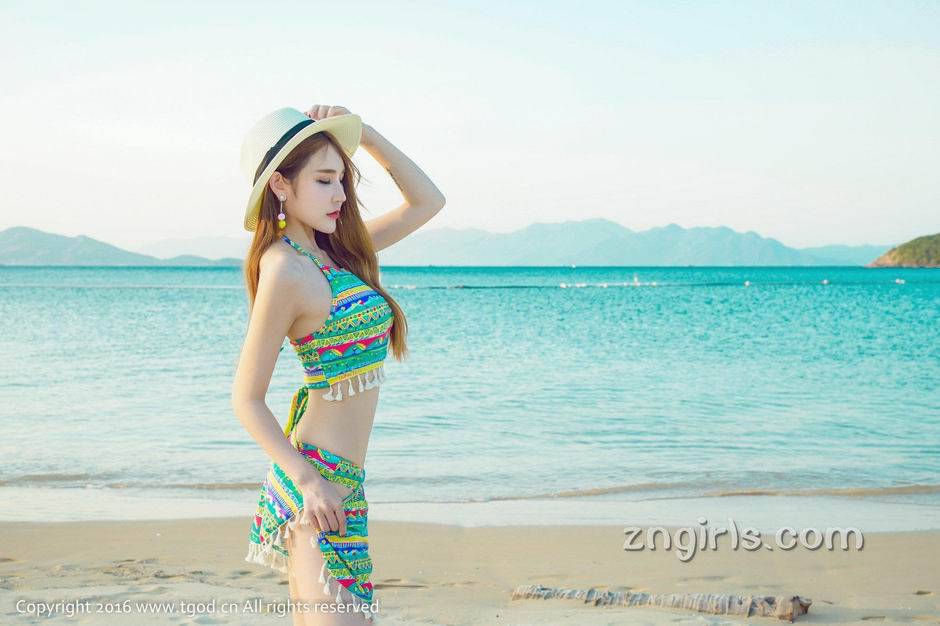 比基尼泳衣美女伍月yuer美艳诱惑旅拍写真