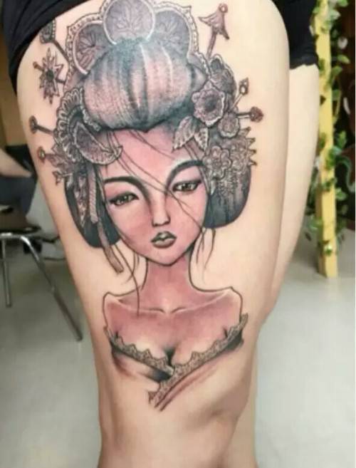 女生大腿纹身艺妓图案展示
