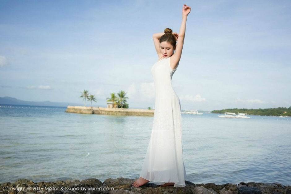 性感女神于姬Una撩人心扉沙滩写真