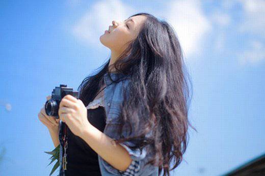 伤感到哭的非主流个性女生图片素材