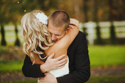 爱是累时的一个拥抱