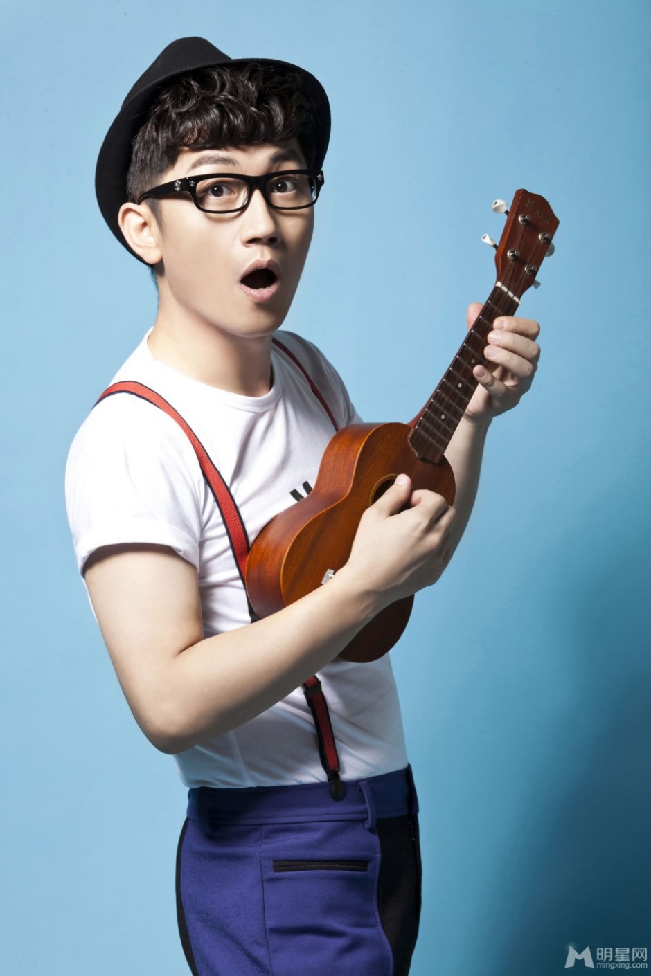 中国唱作型歌手金志文最新时尚写真