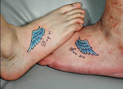 好看的情侣脚背天使翅膀纹身图片