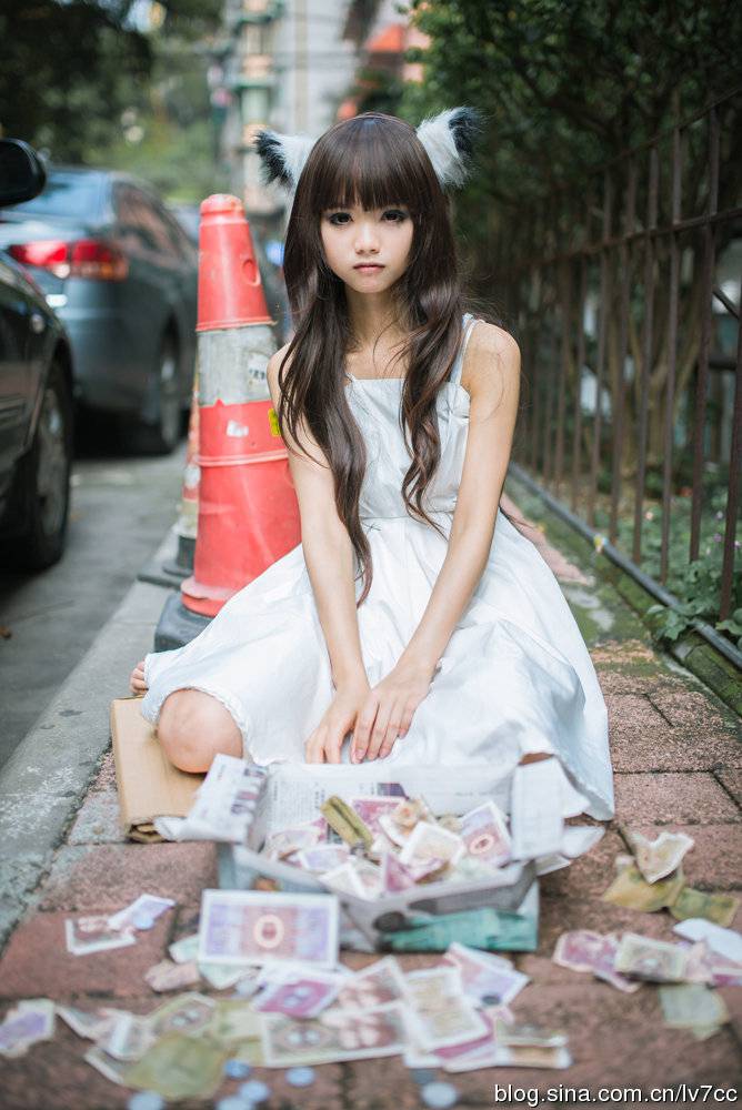 90后双耳超萌美眉COS流浪猫