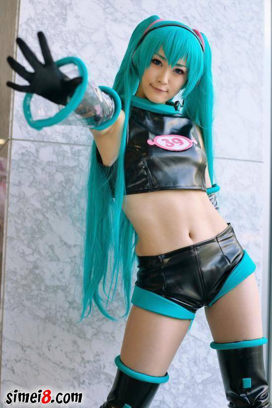 真人版可爱初音mikucos图片