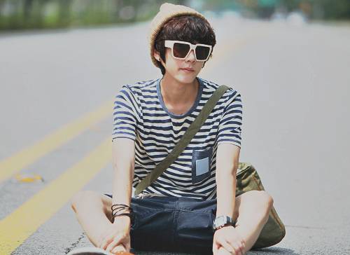 个性男生图片背影或侧脸