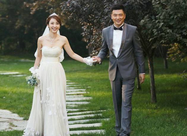 电视剧《咱们结婚吧》柳岩唯美婚纱剧照