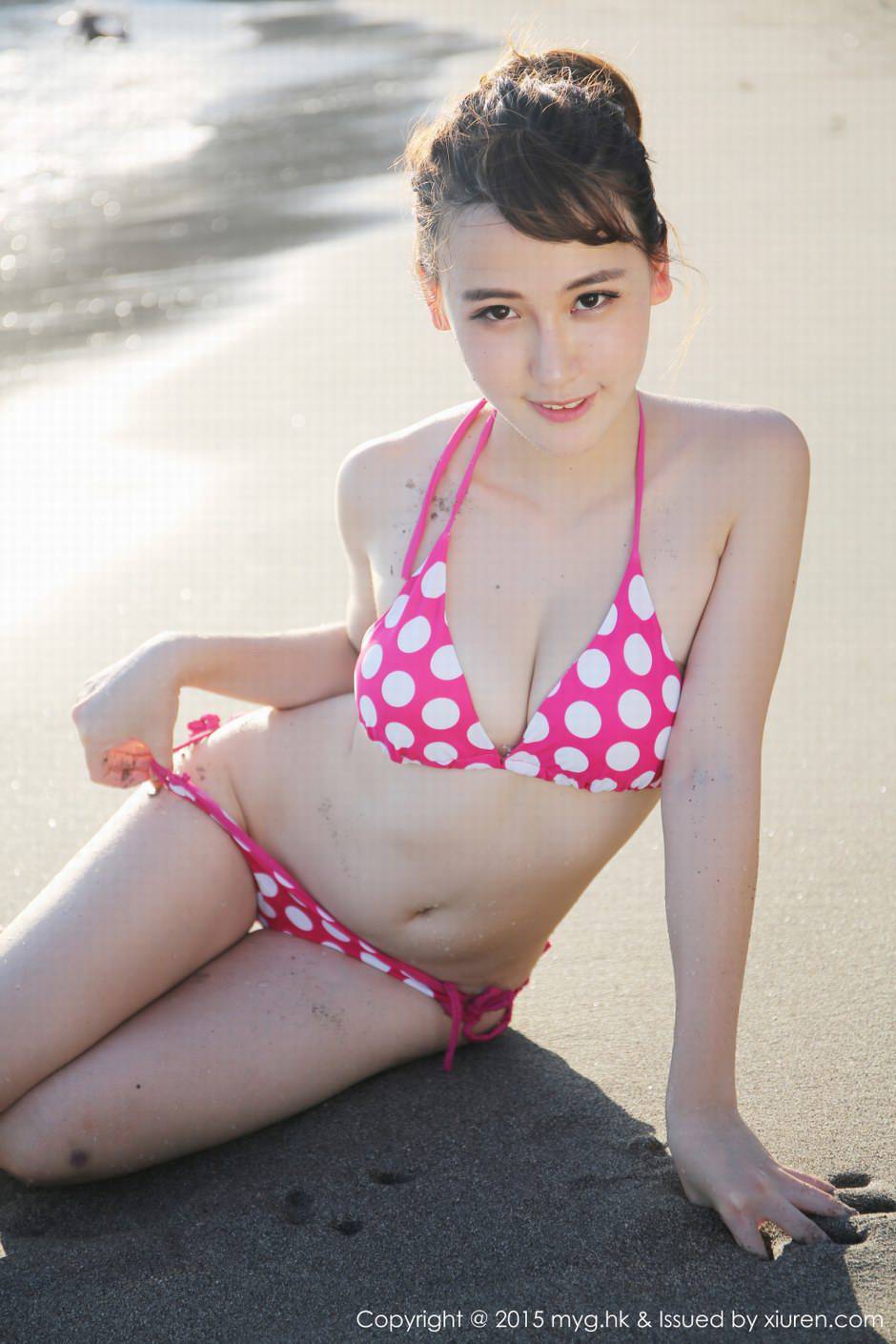 美媛馆熊吖BOBO海边清凉唯美比基尼写真