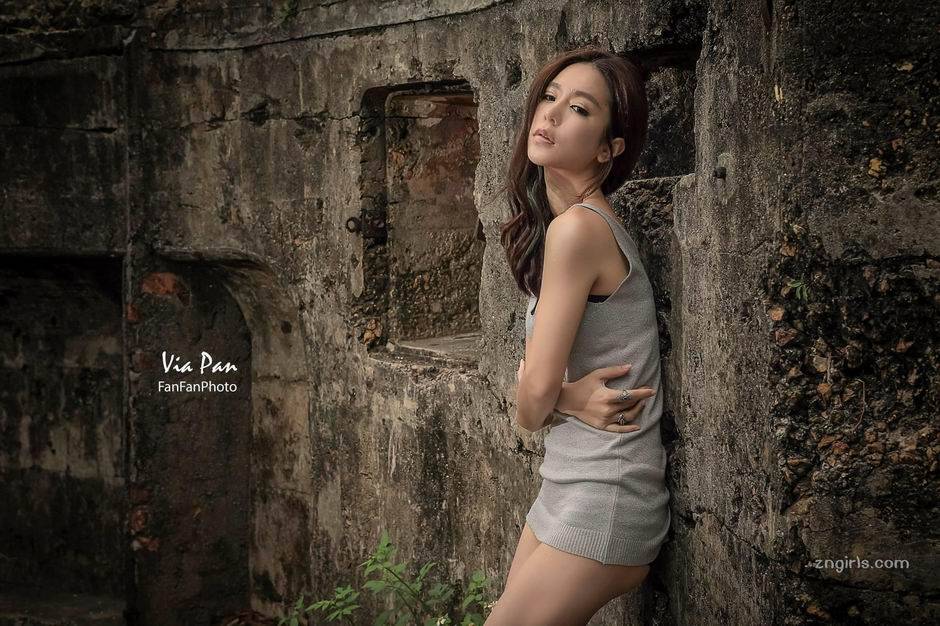 最近很红的网拍模特潘维亚写真合辑