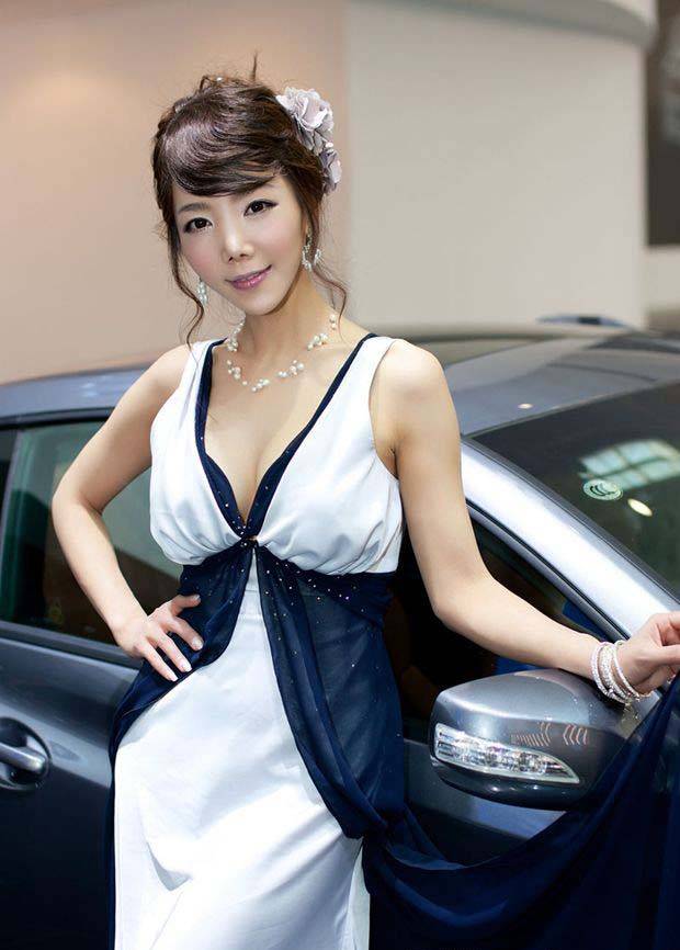 盘点车展上的靓丽车模合集