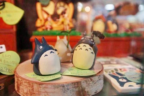 萌萌的龙猫图片卡通高清壁纸