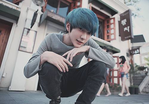 qq皮肤男生帅气迷人