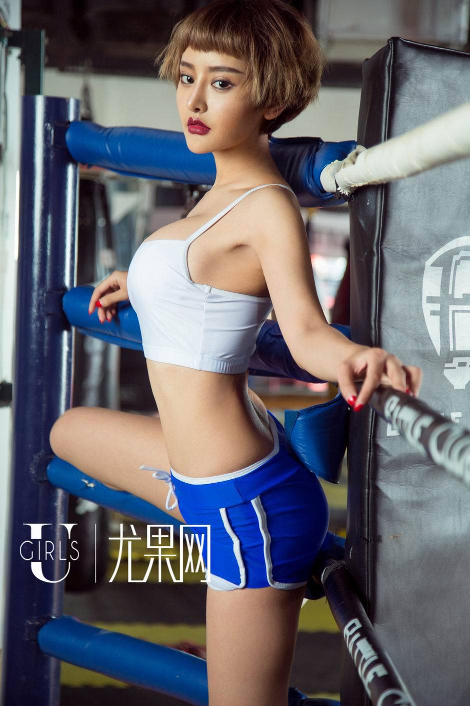 尤果网性感美女李思宁带来的视觉诱惑