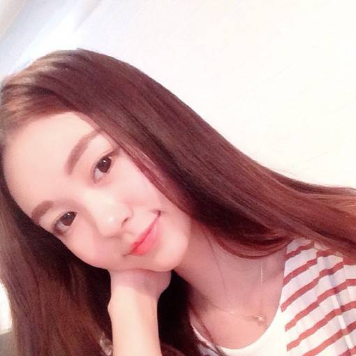 个性可爱非主流女生图片
